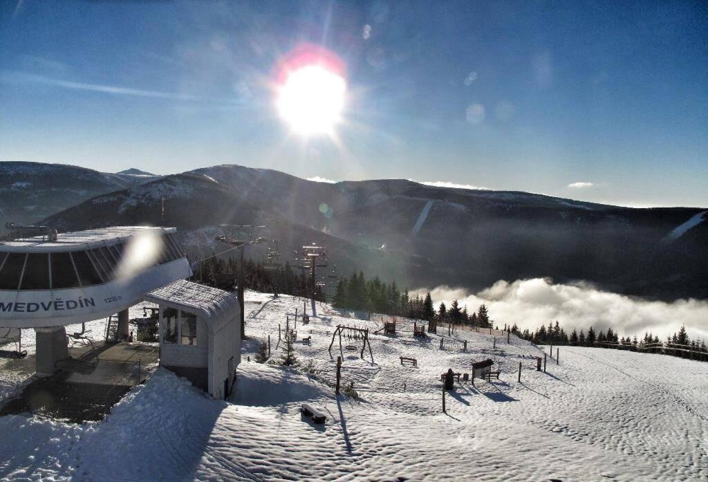 Apartment Medvedin 331/110 Spindleruv Mlyn Bagian luar foto